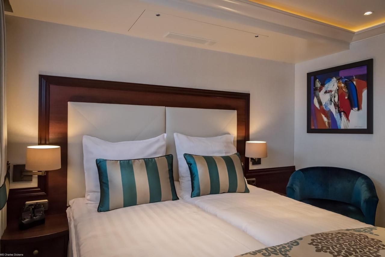 Select Ms Charles Dickens Neuss Hotel Ngoại thất bức ảnh
