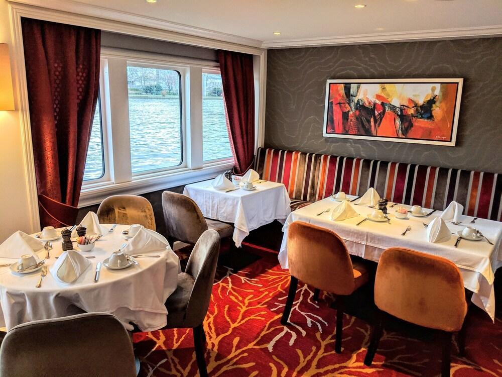 Select Ms Charles Dickens Neuss Hotel Ngoại thất bức ảnh